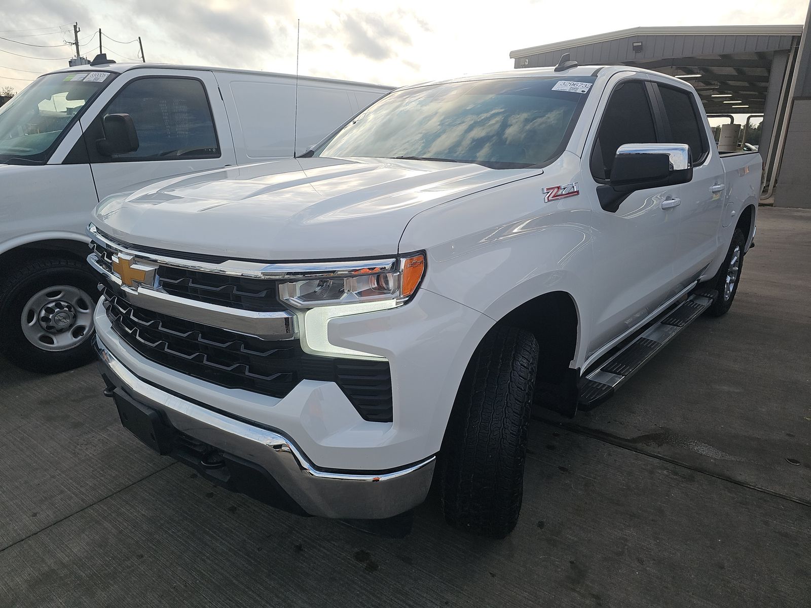 2025 Chevrolet Silverado 1500 LT AWD