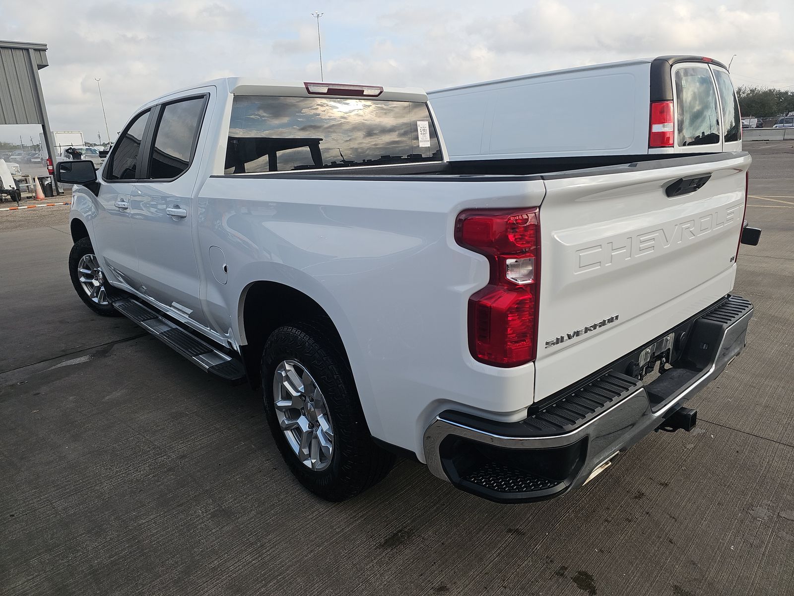 2025 Chevrolet Silverado 1500 LT AWD