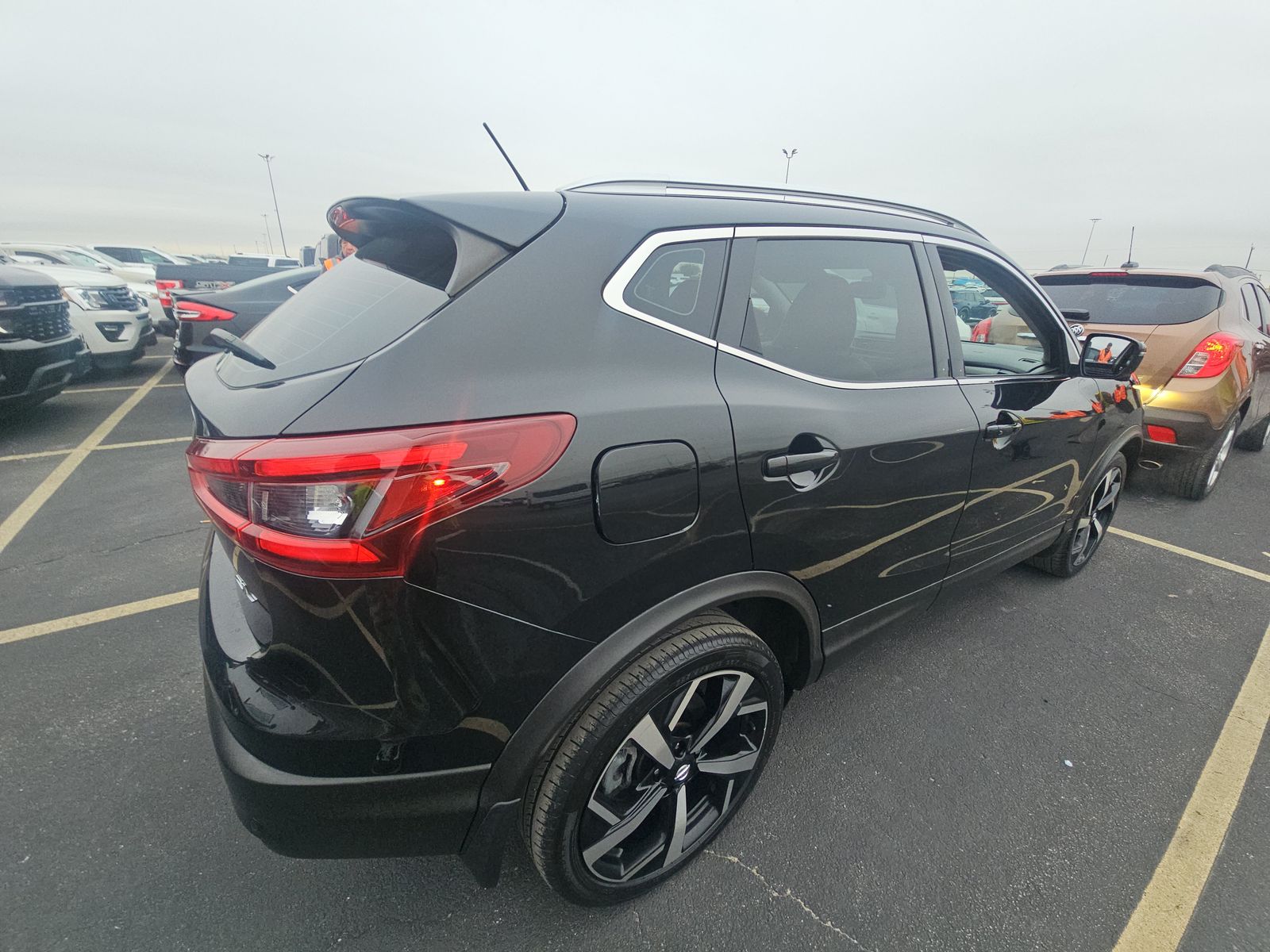 2020 Nissan Rogue Sport SL FWD