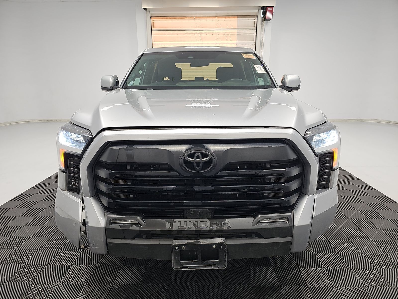 2025 Toyota Tundra SR5 AWD