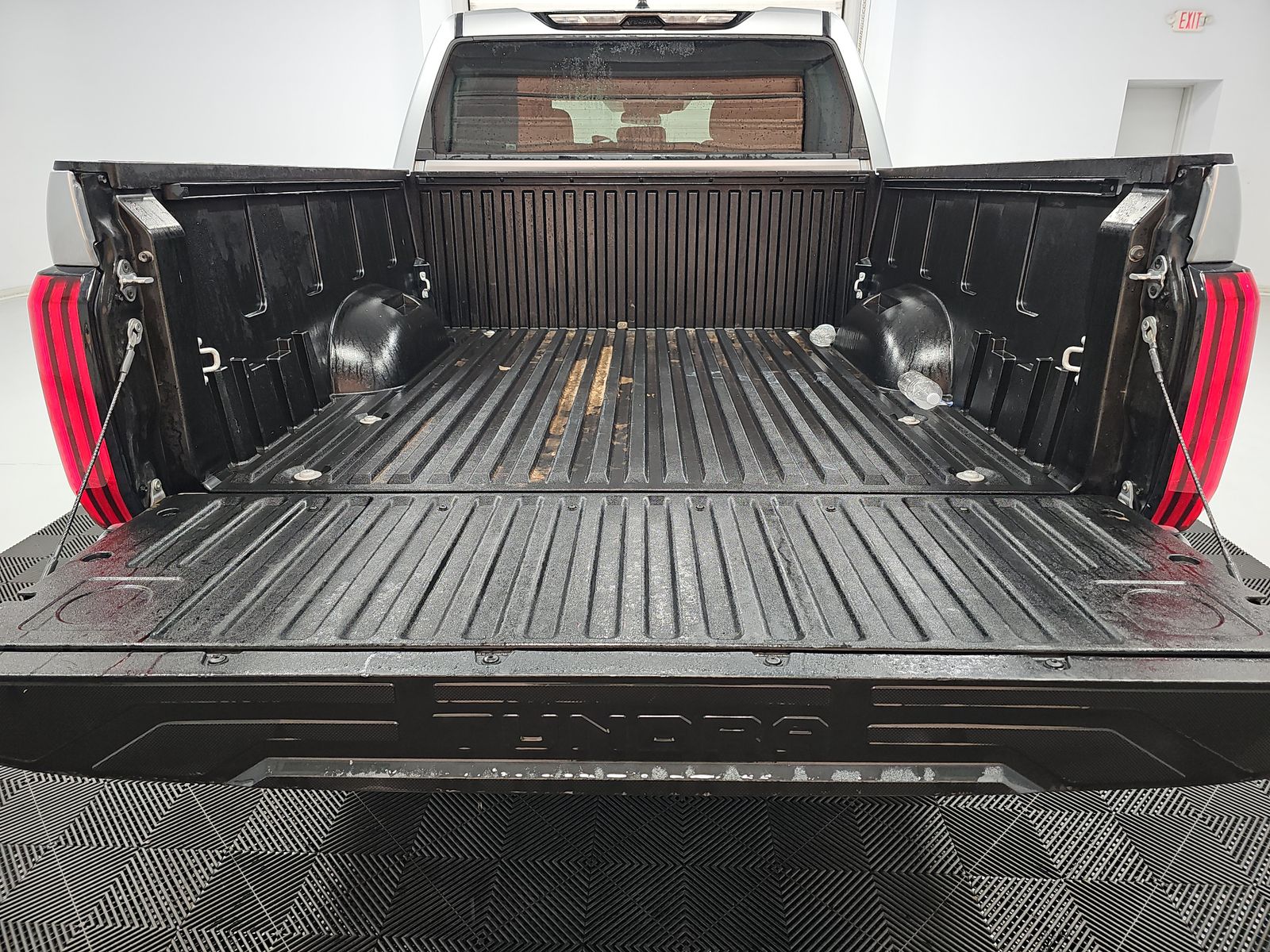 2025 Toyota Tundra SR5 AWD