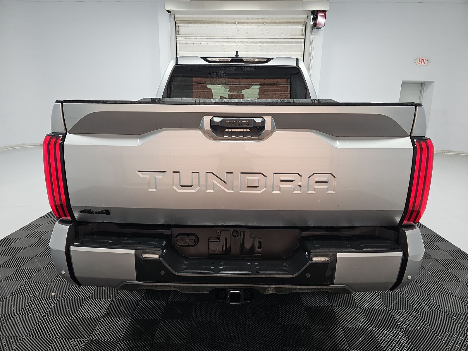 2025 Toyota Tundra SR5 AWD