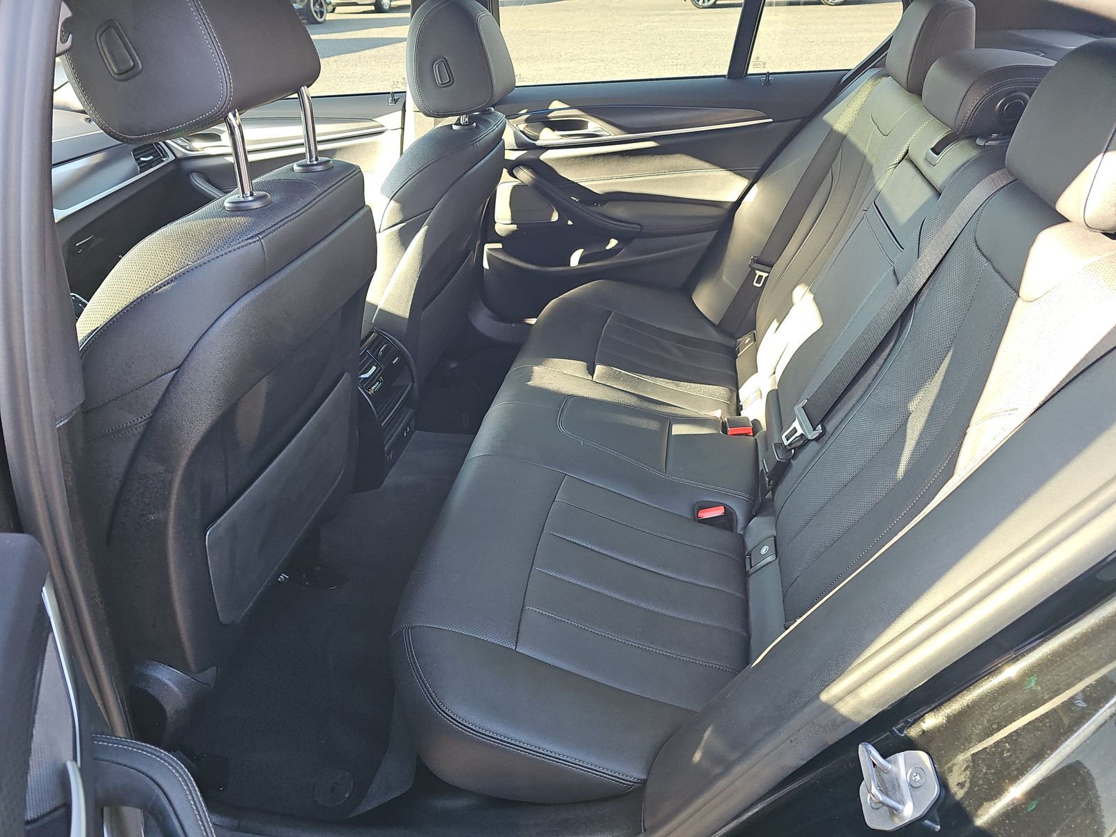 2023 BMW 5 Series 530e xDrive AWD