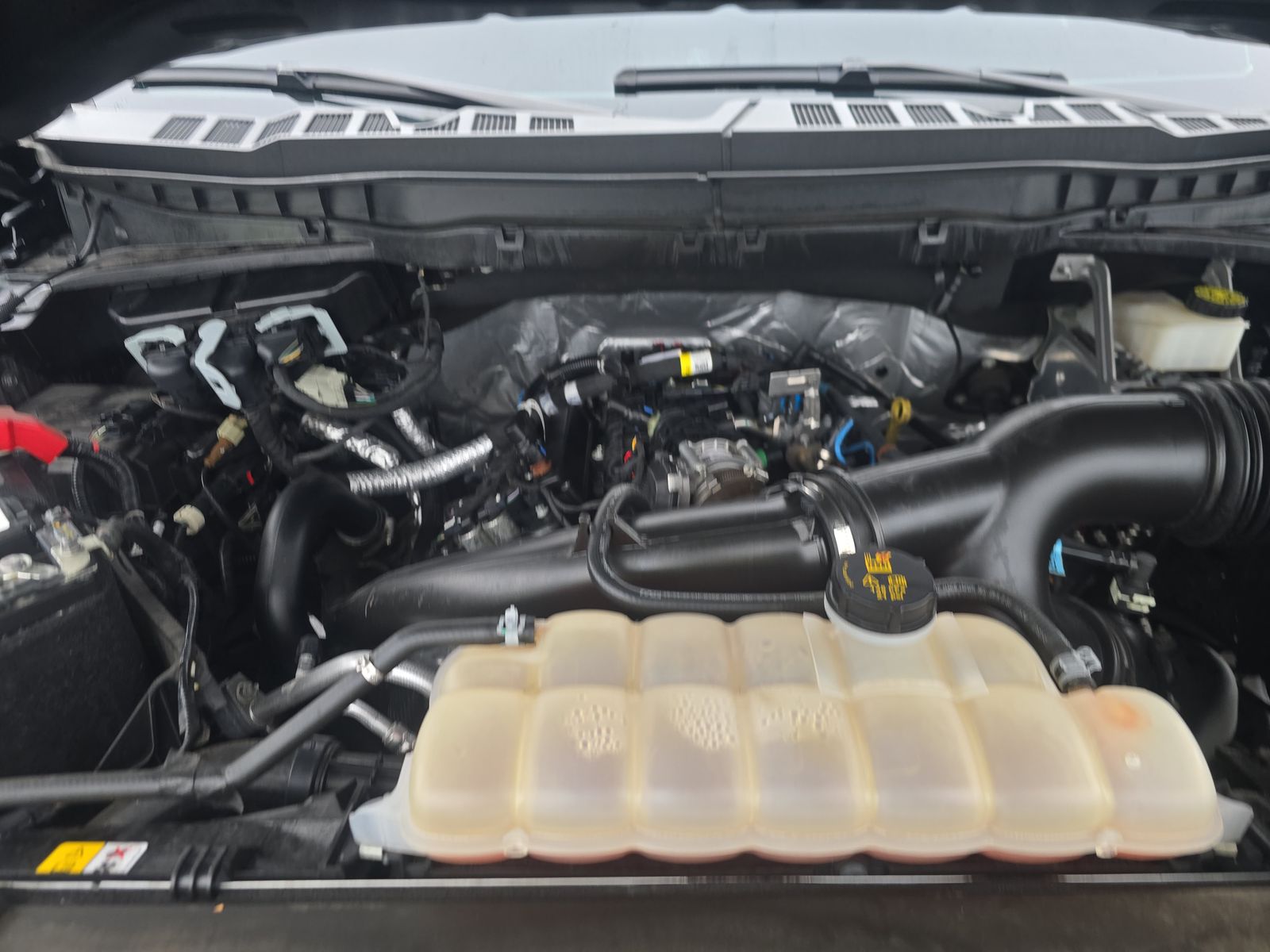 2023 Ford F-150 Lariat AWD