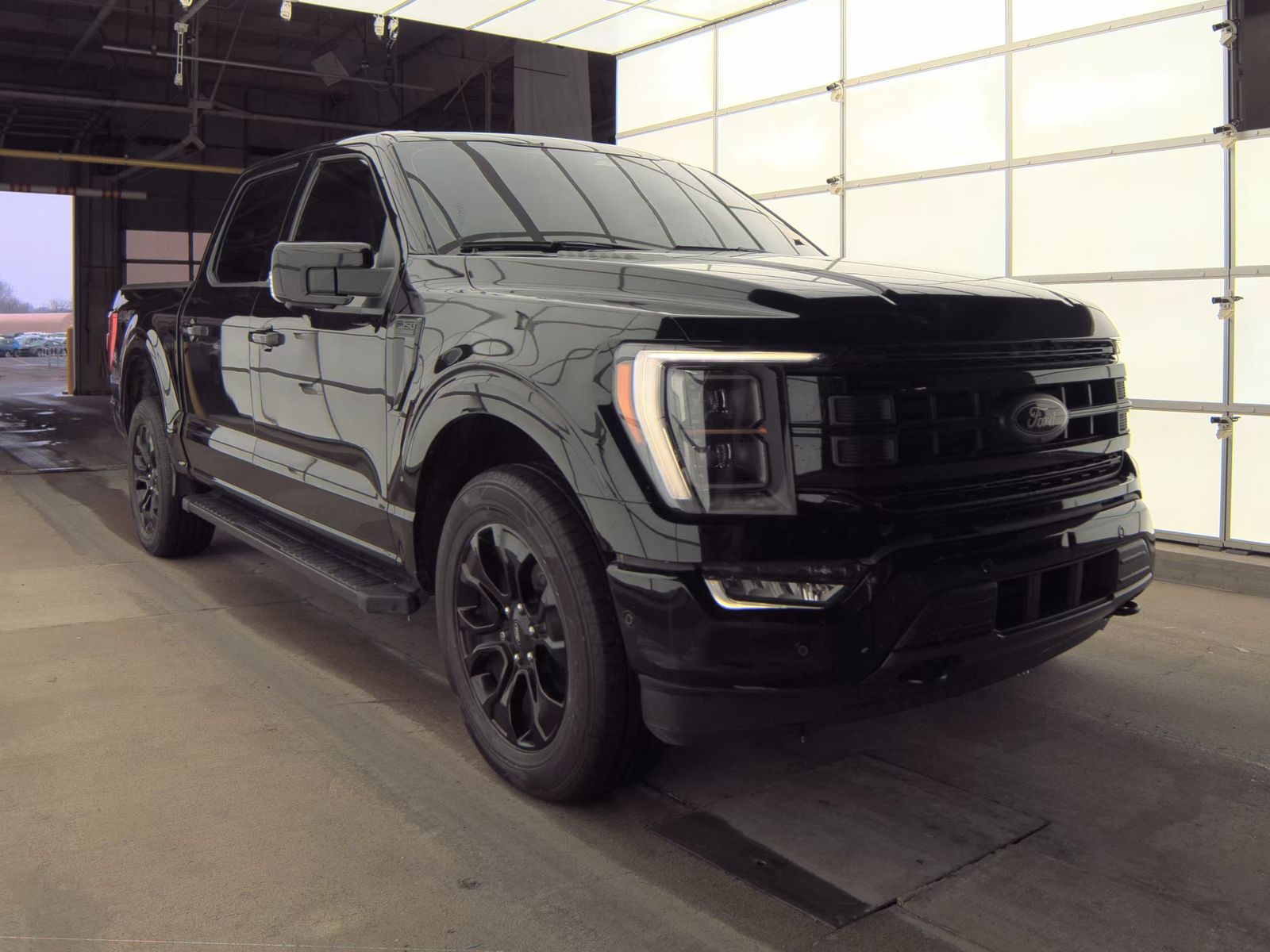 2023 Ford F-150 Lariat AWD
