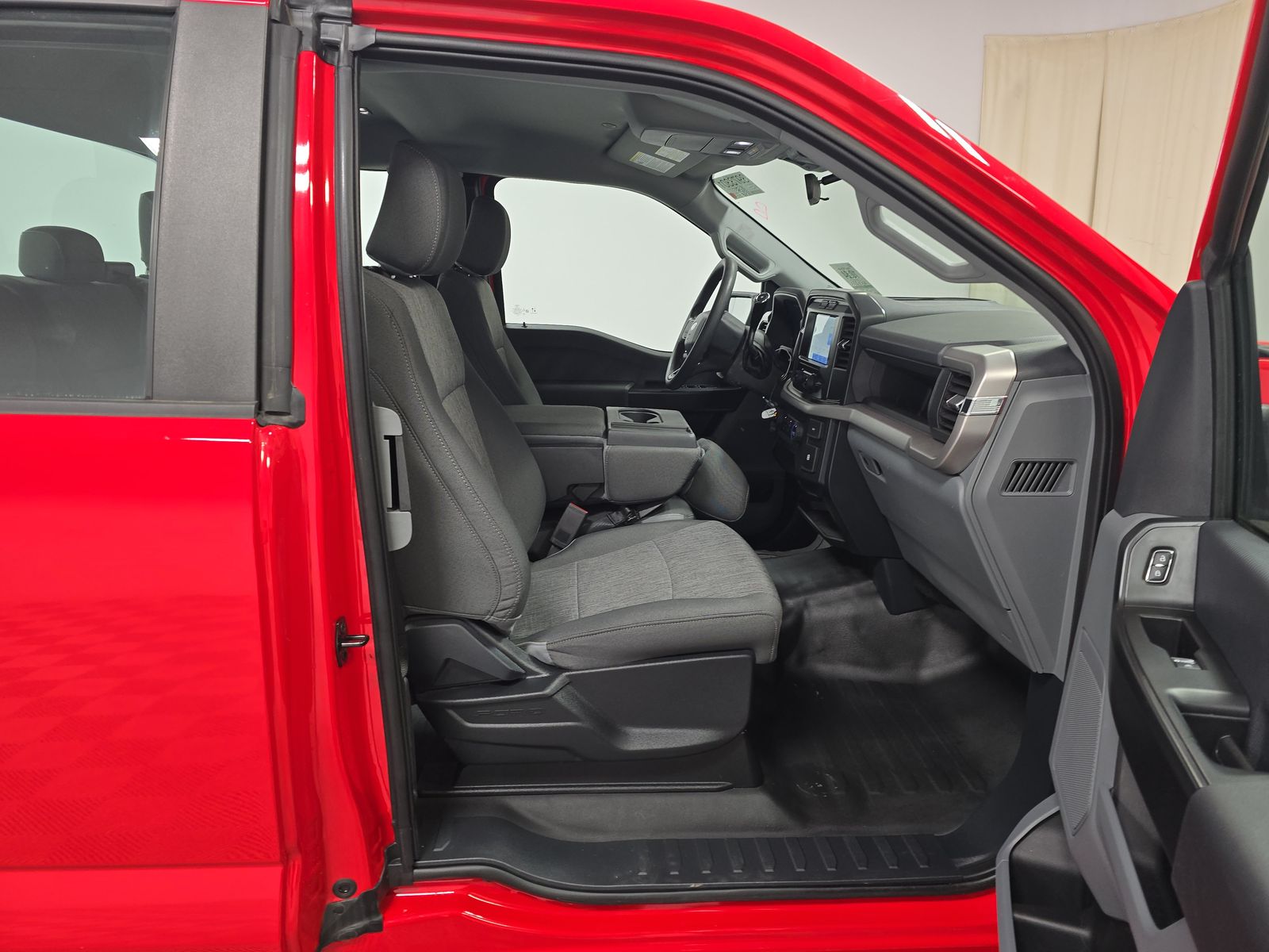 2022 Ford F-150 XL AWD