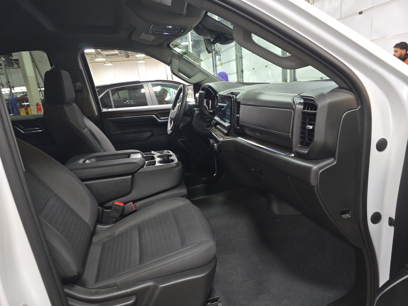 2023 Chevrolet Silverado 1500 LT AWD