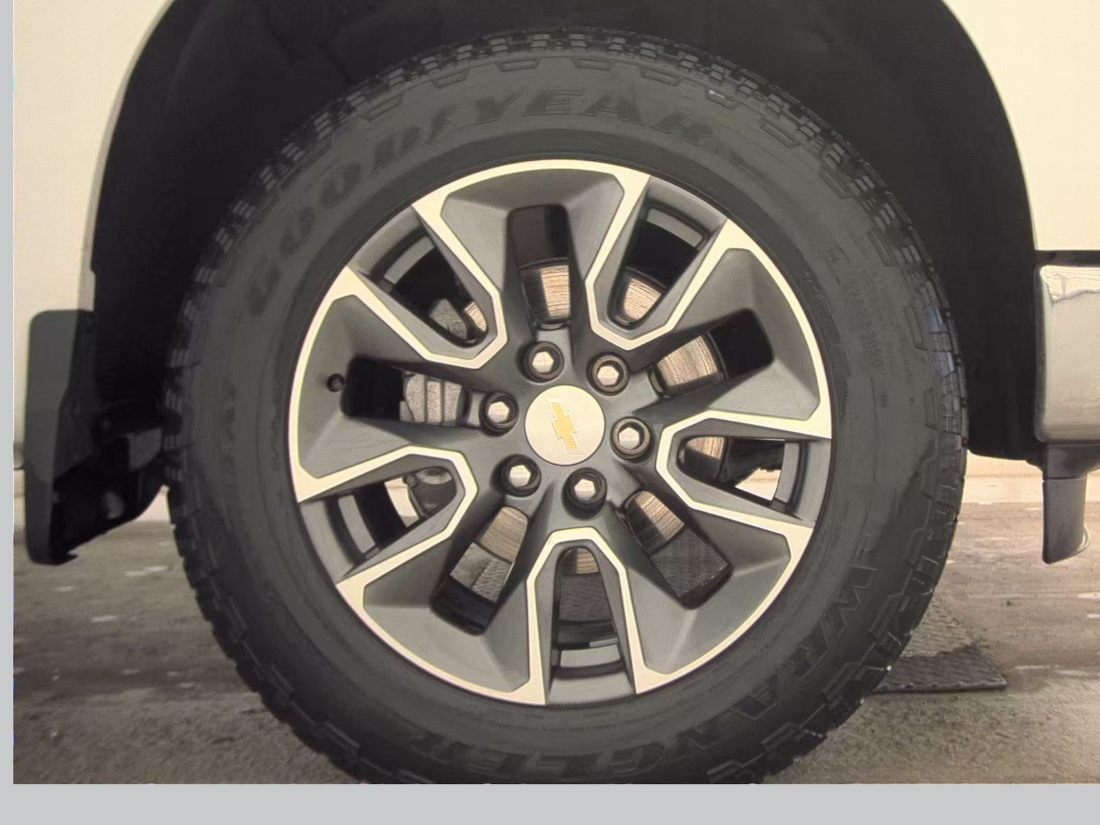 2023 Chevrolet Silverado 1500 LT AWD