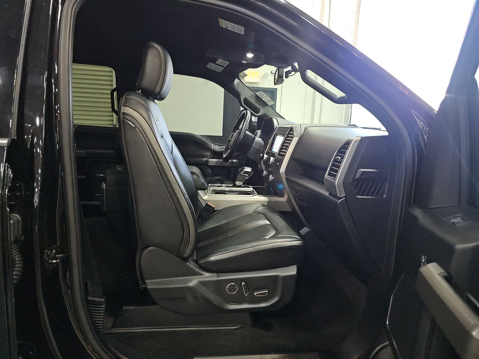 2019 Ford F-150 Platinum RWD