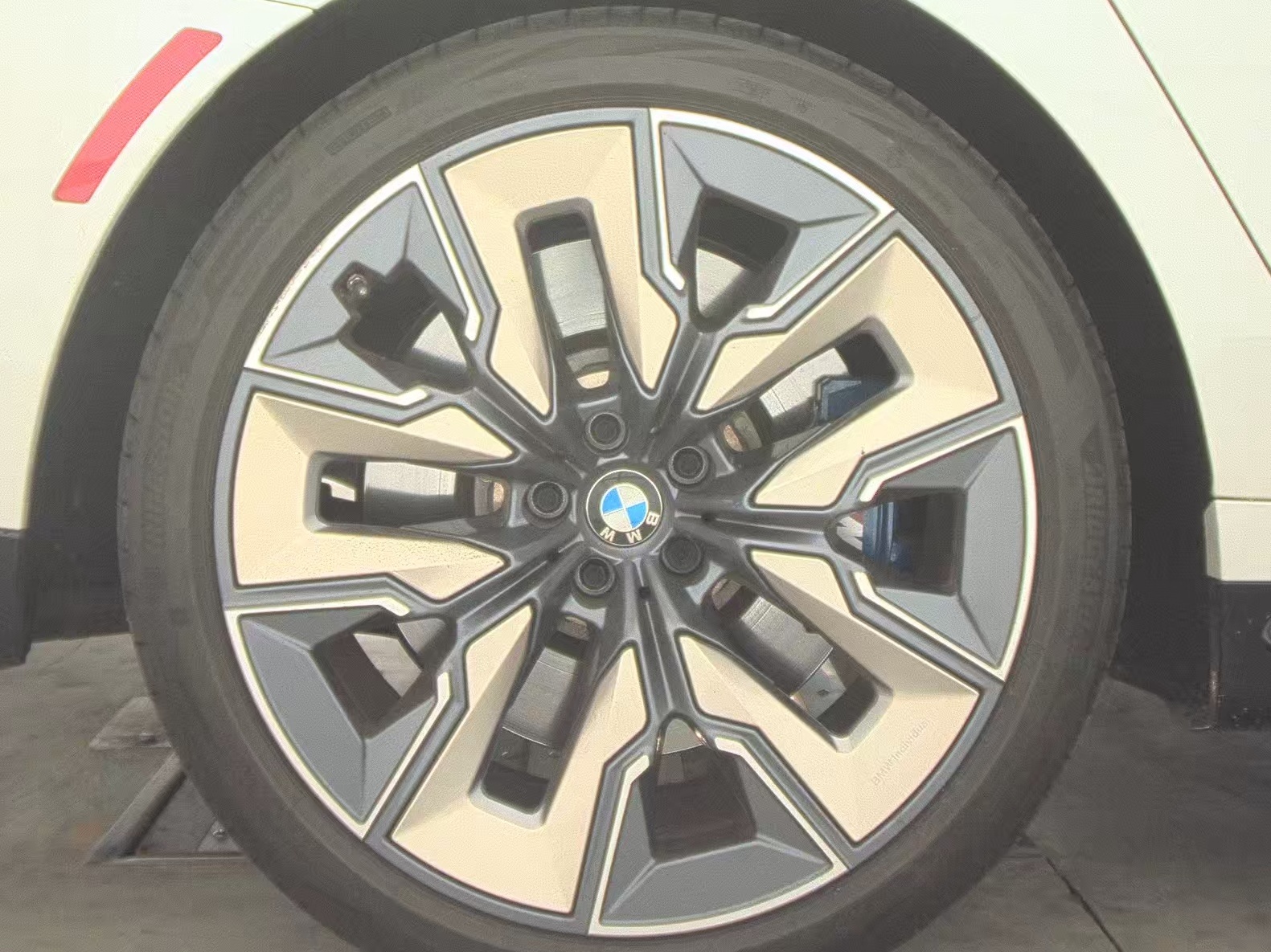 2023 BMW 7 Series 760i xDrive AWD