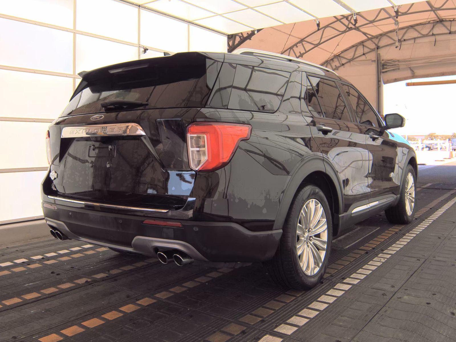 2022 Ford Explorer King Ranch RWD