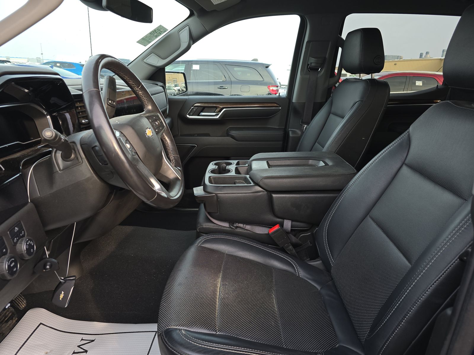 2022 Chevrolet Silverado 1500 LT AWD