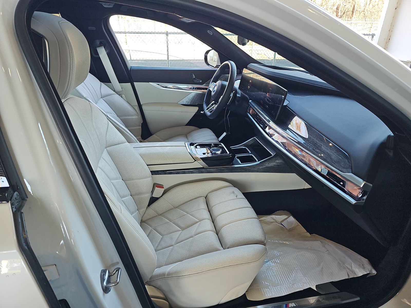 2023 BMW 7 Series 760i xDrive AWD