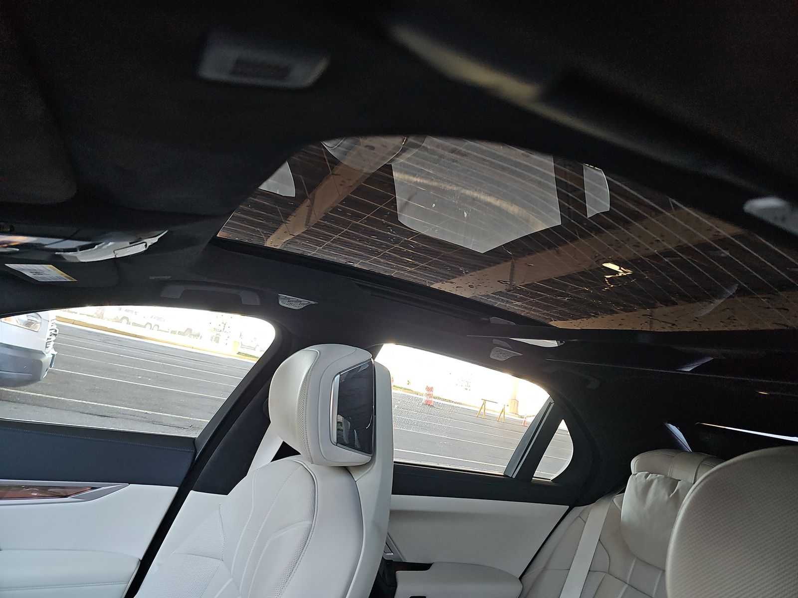 2023 BMW 7 Series 760i xDrive AWD