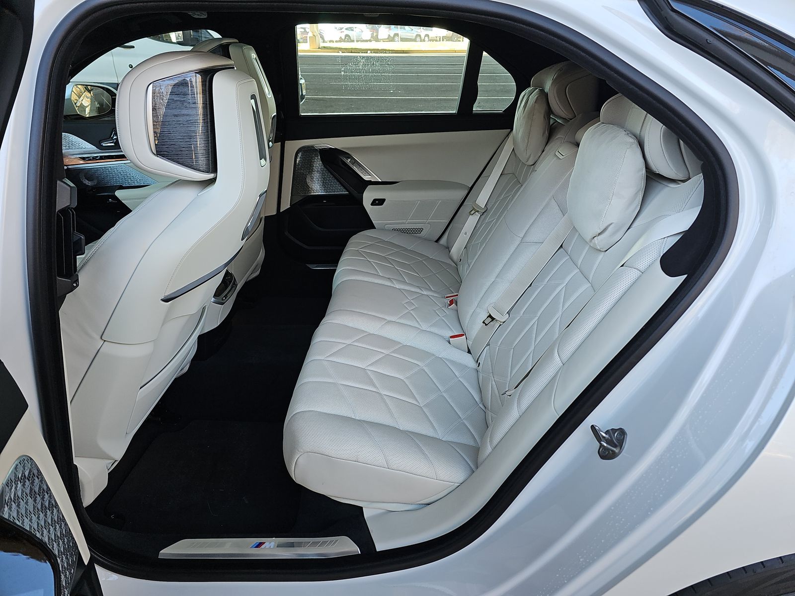 2023 BMW 7 Series 760i xDrive AWD