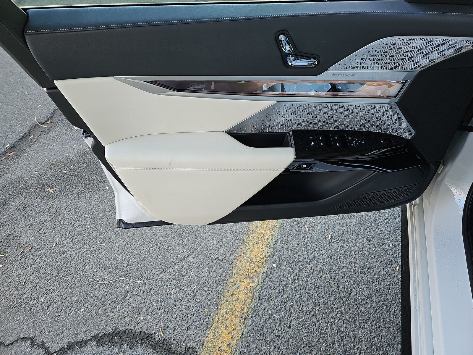 2023 BMW 7 Series 760i xDrive AWD