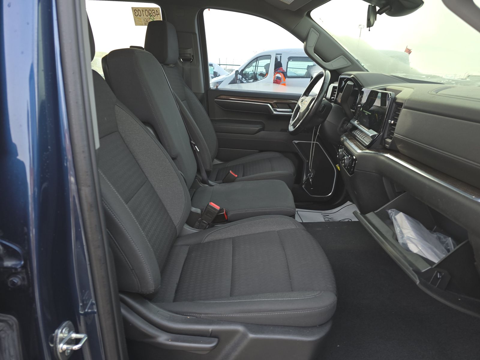 2022 Chevrolet Silverado 1500 LT AWD