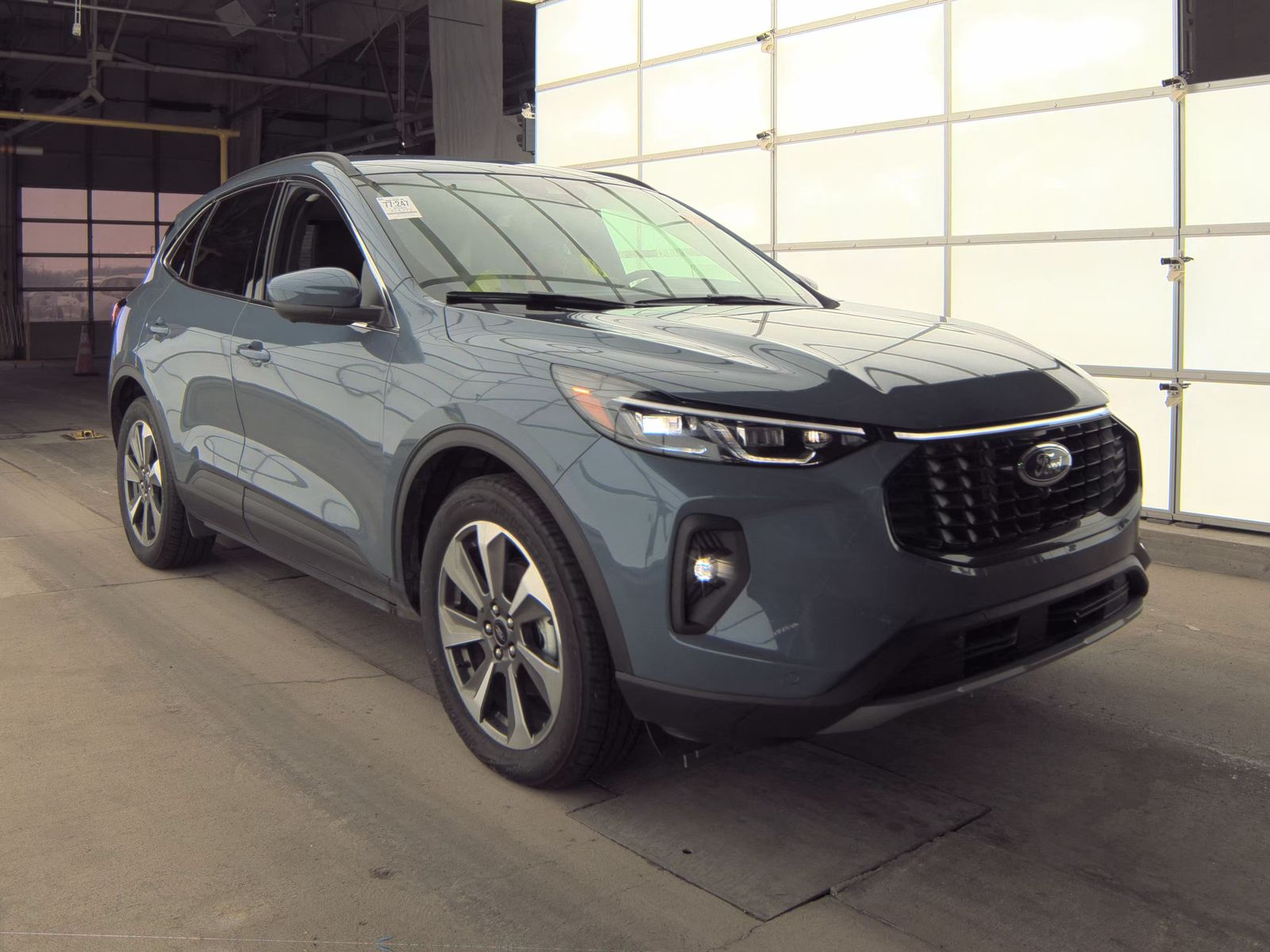 2025 Ford Escape Hybrid Platinum AWD