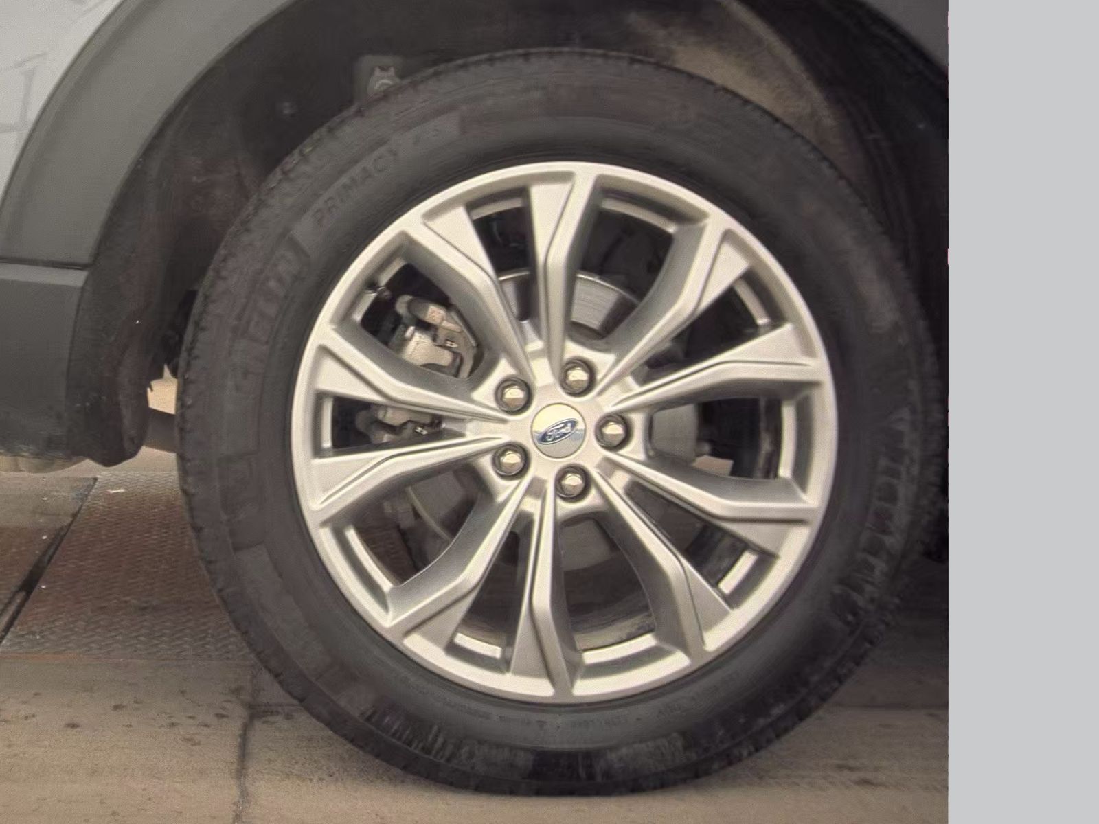 2024 Ford Explorer XLT AWD