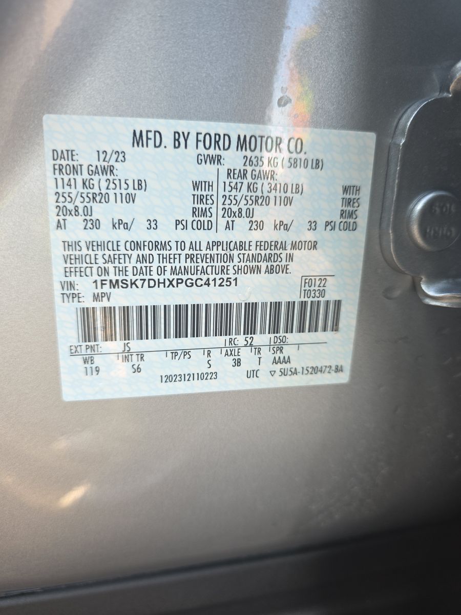 2023 Ford Explorer XLT RWD