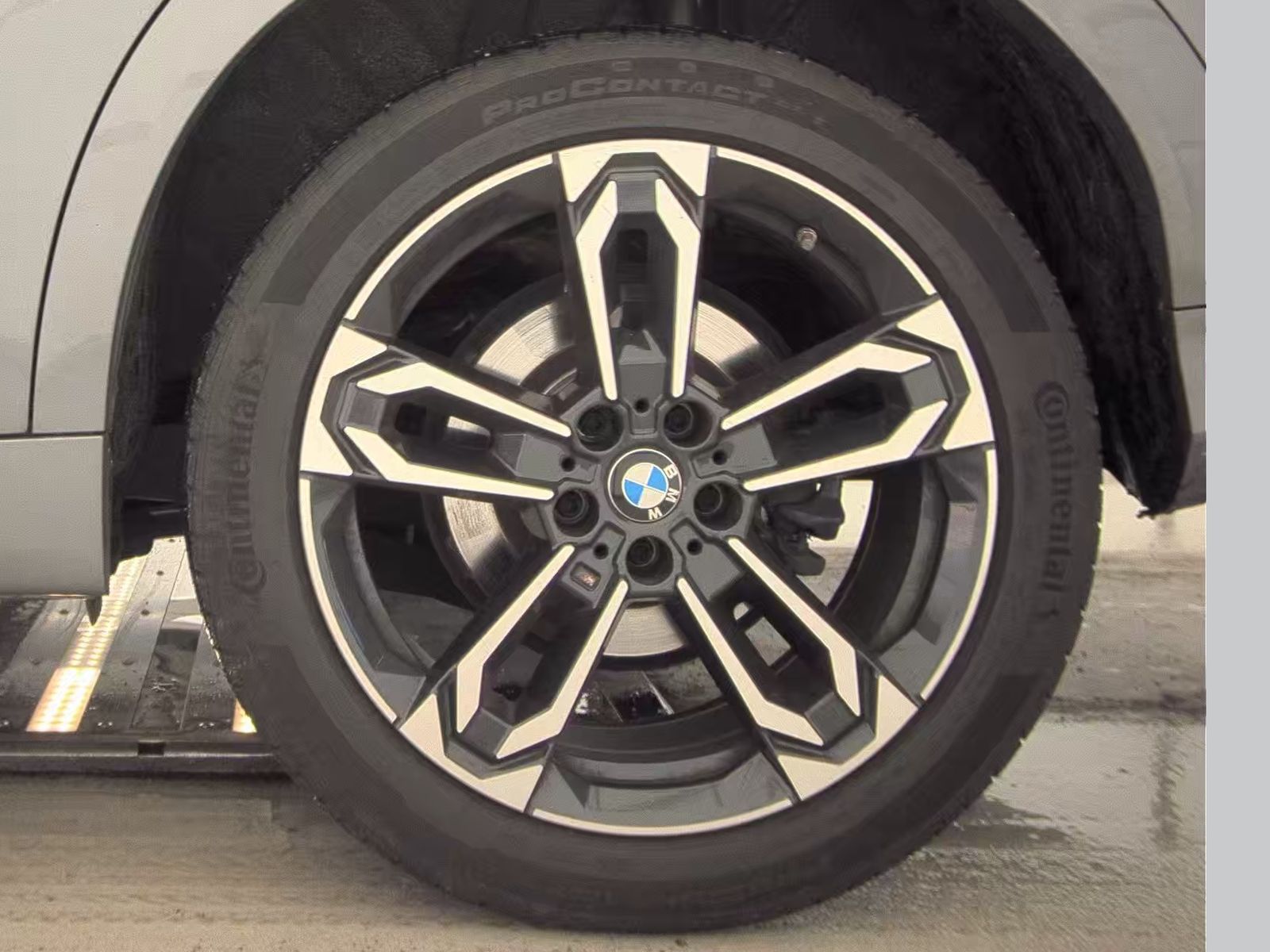 2025 BMW X2 xDrive28i AWD