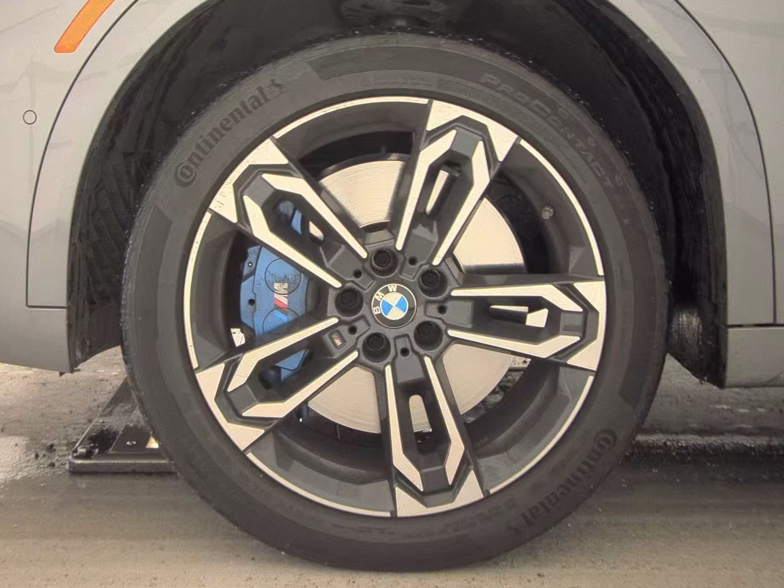 2025 BMW X2 xDrive28i AWD