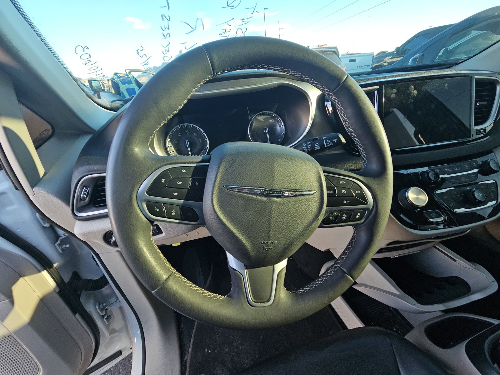 2022 Chrysler Pacifica Touring L FWD