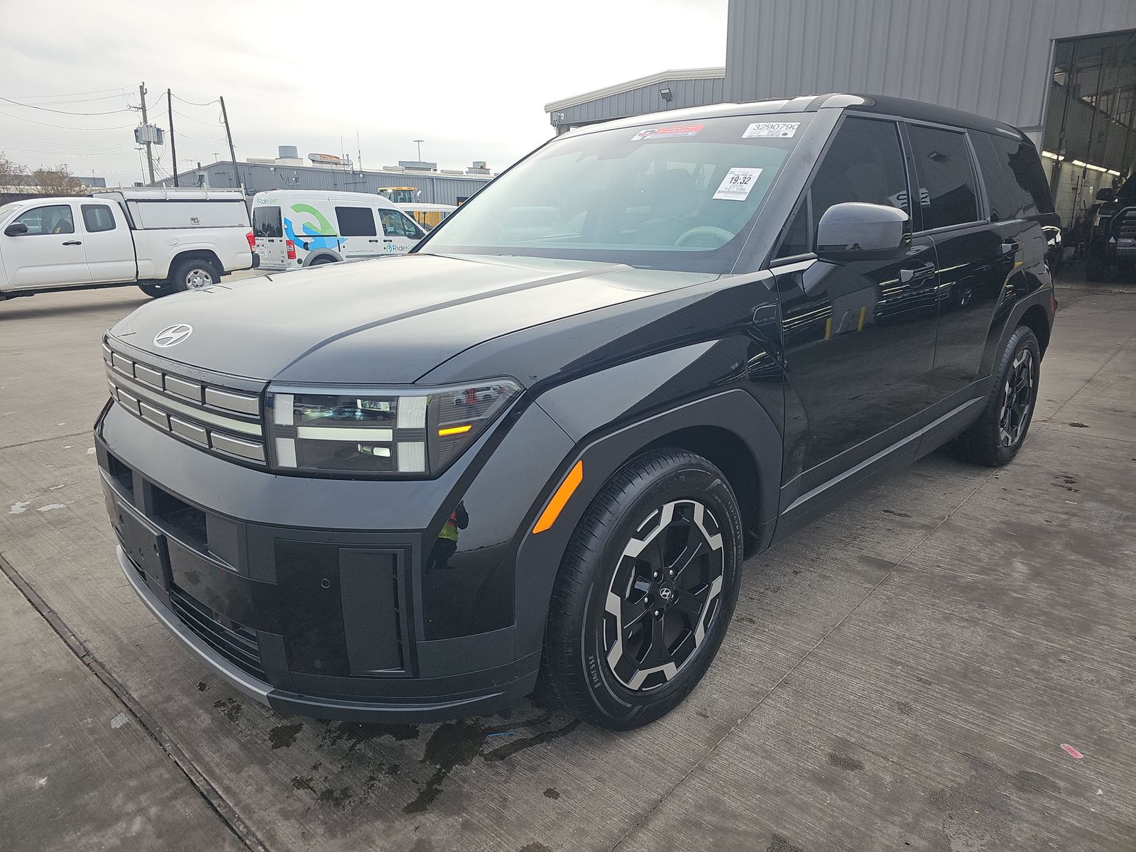 2025 Hyundai Santa Fe SE FWD