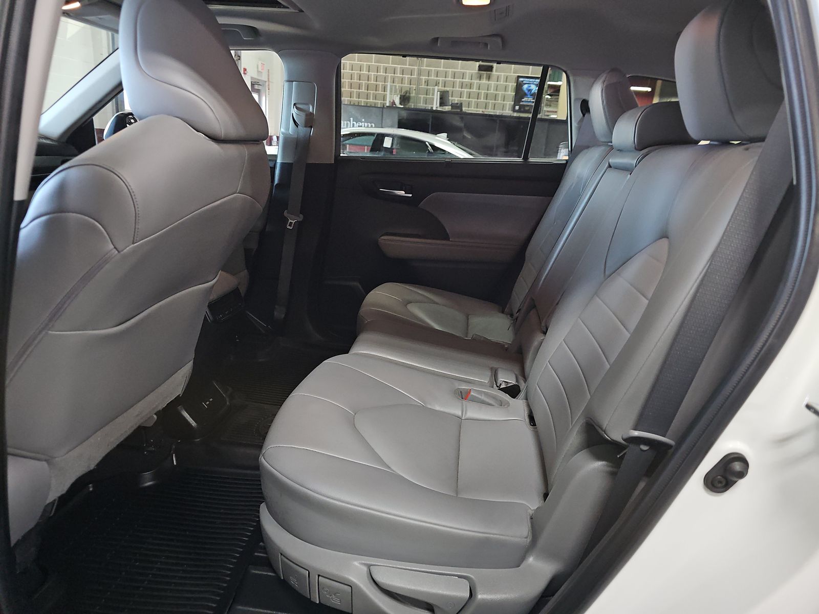 2022 Toyota Highlander XLE AWD