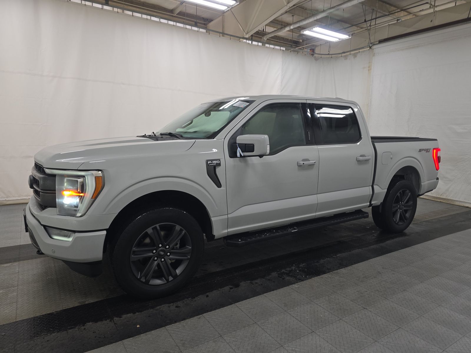 2023 Ford F-150 Lariat AWD