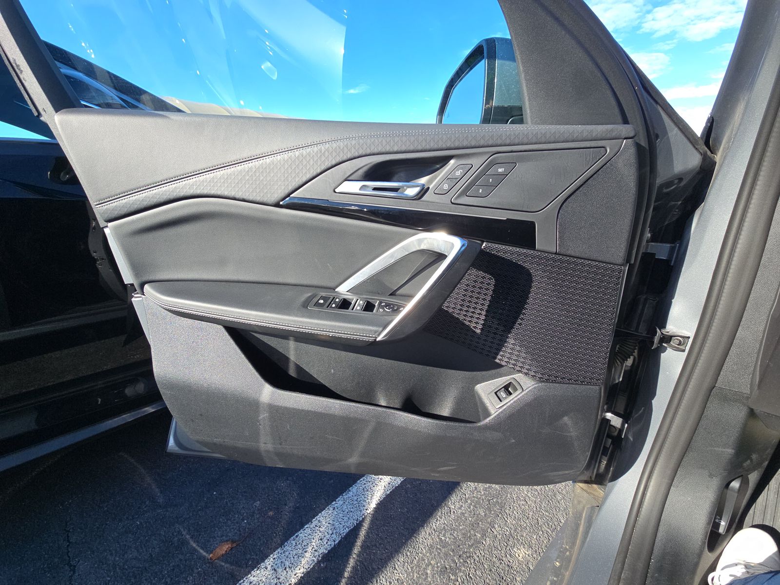 2025 BMW X2 xDrive28i AWD