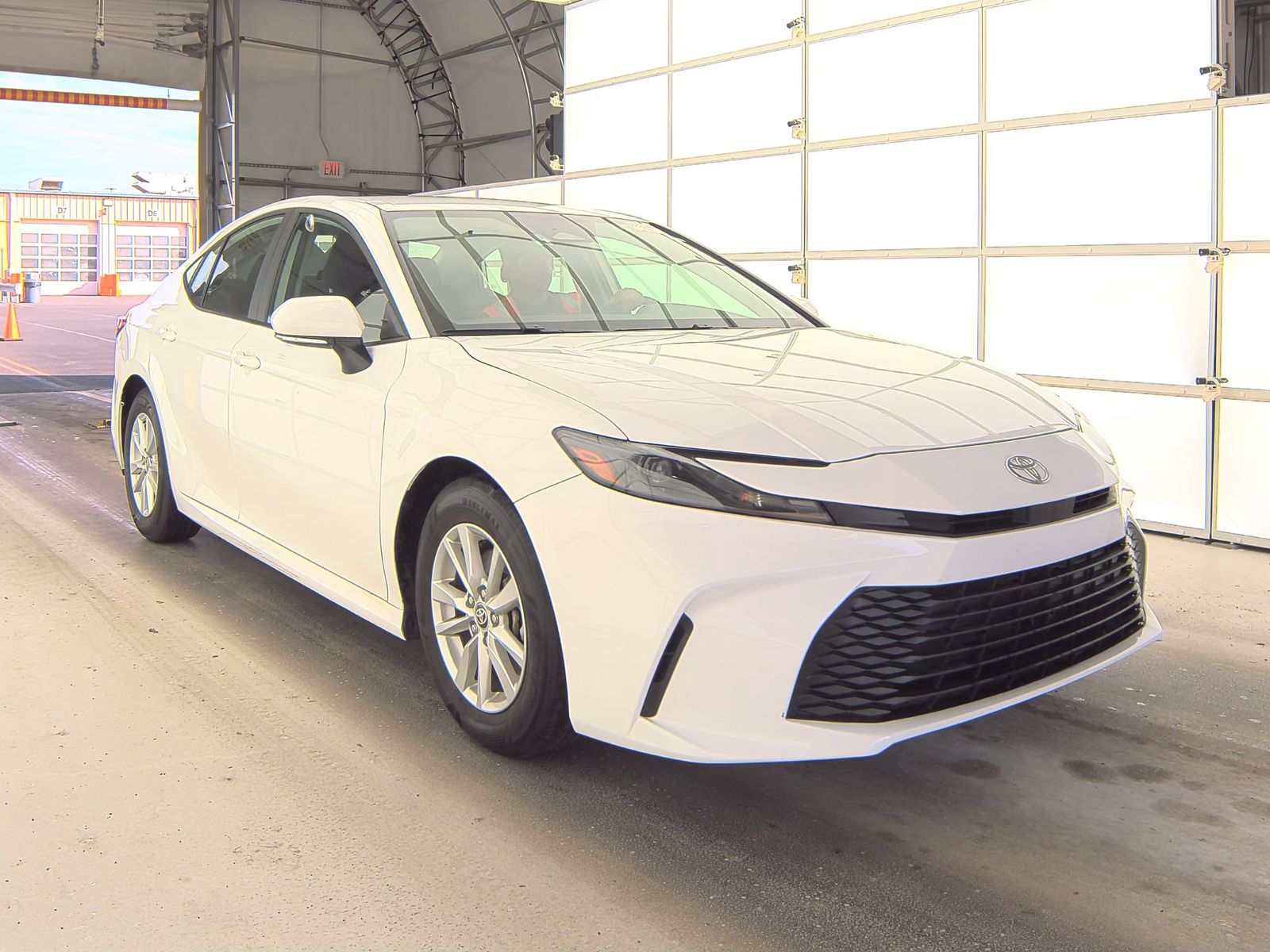 2025 Toyota Camry LE FWD