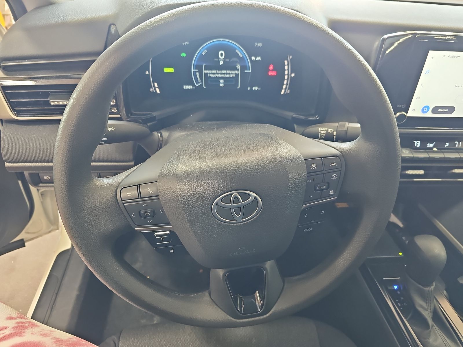 2025 Toyota Camry LE FWD