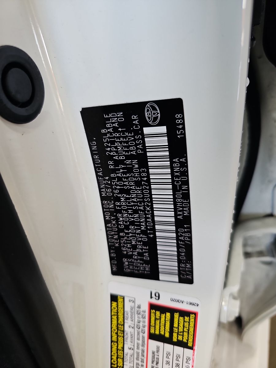 2025 Toyota Camry LE FWD