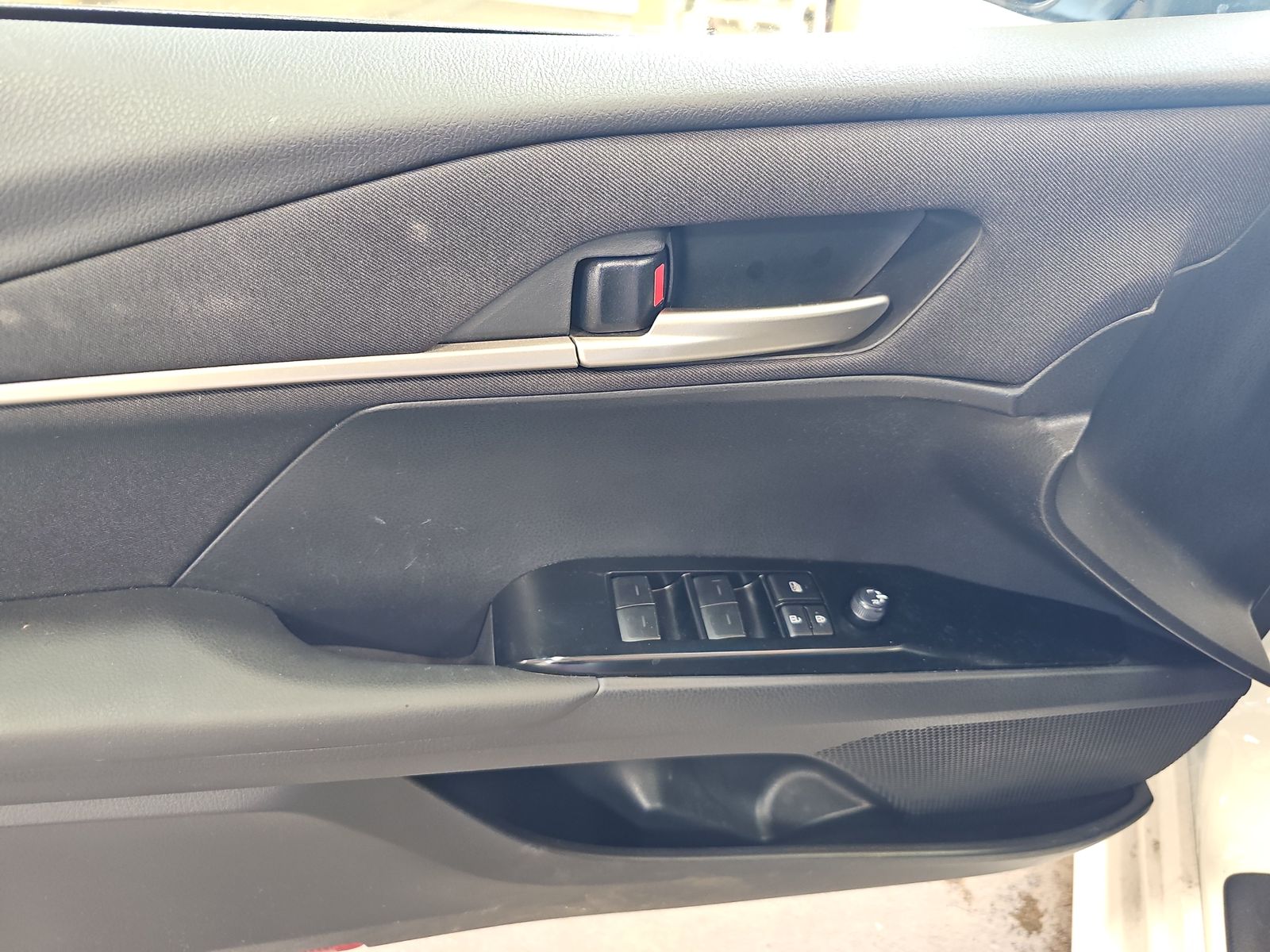 2025 Toyota Camry LE FWD