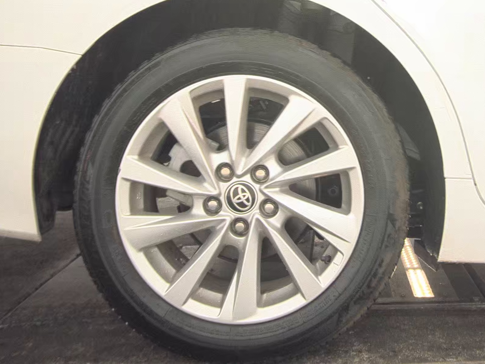 2023 Toyota Camry LE FWD