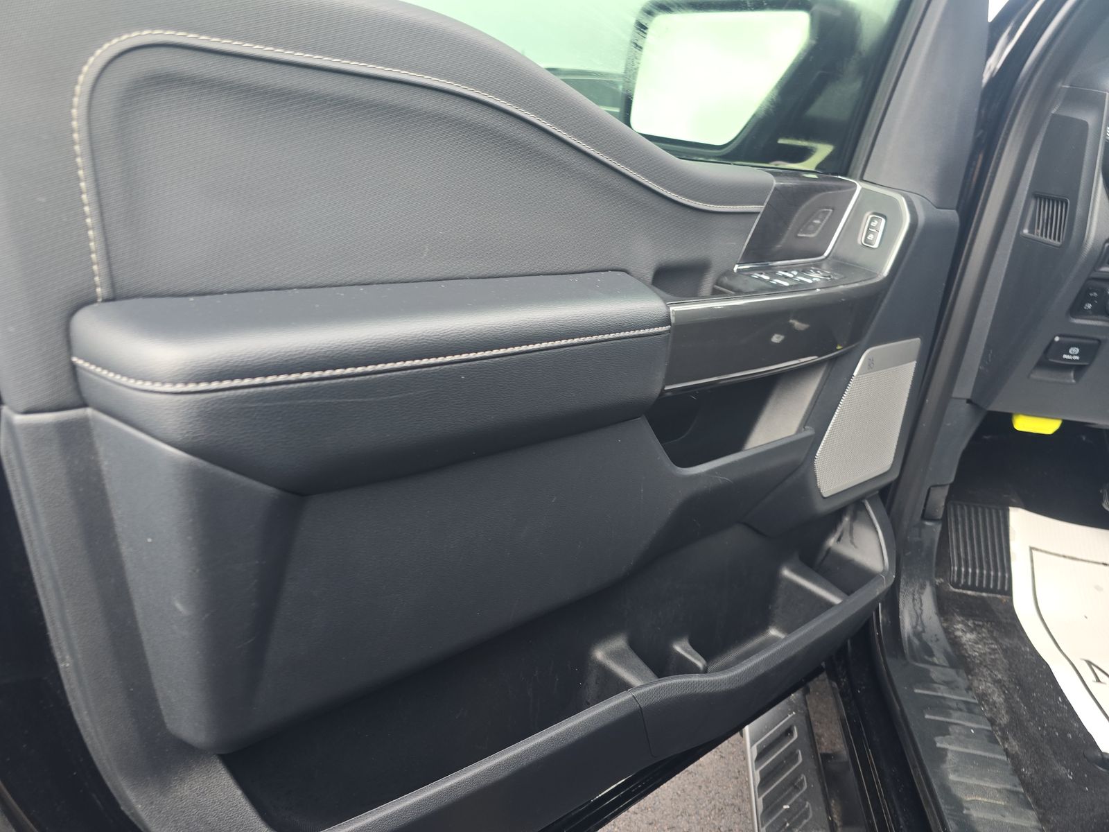 2023 Ford F-150 Hybrid XLT AWD