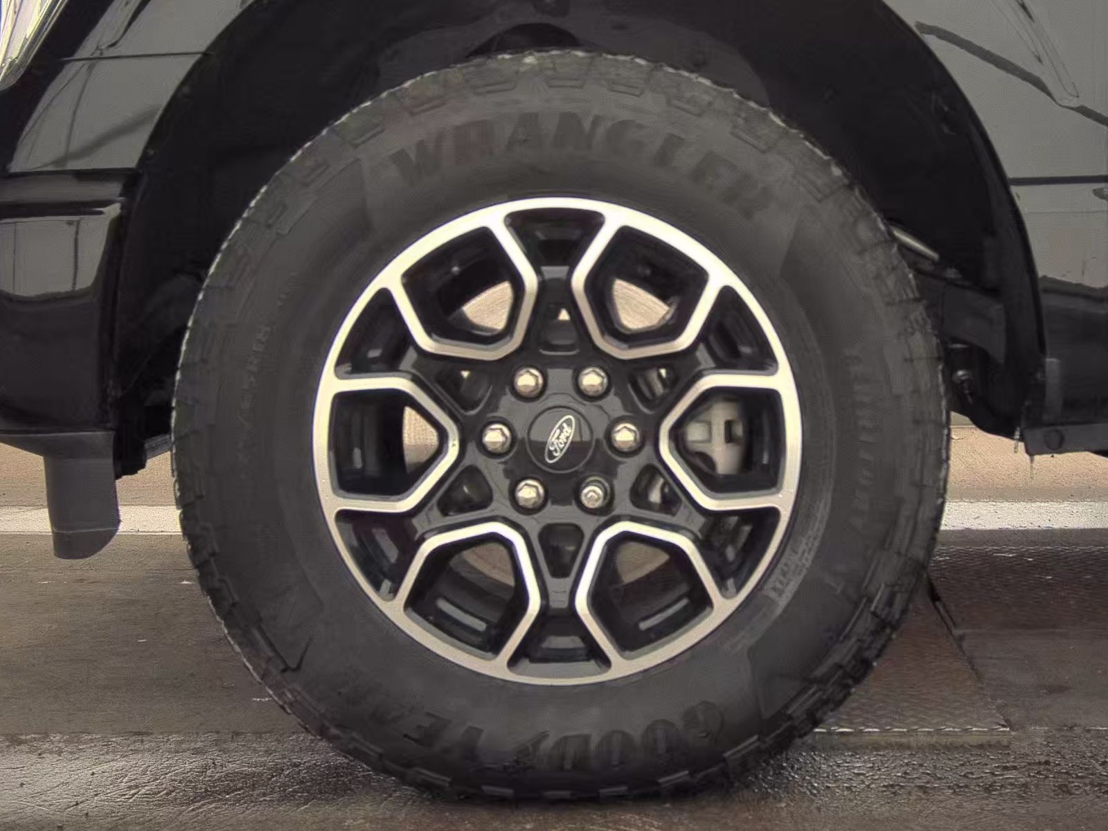 2023 Ford F-150 Hybrid XLT AWD