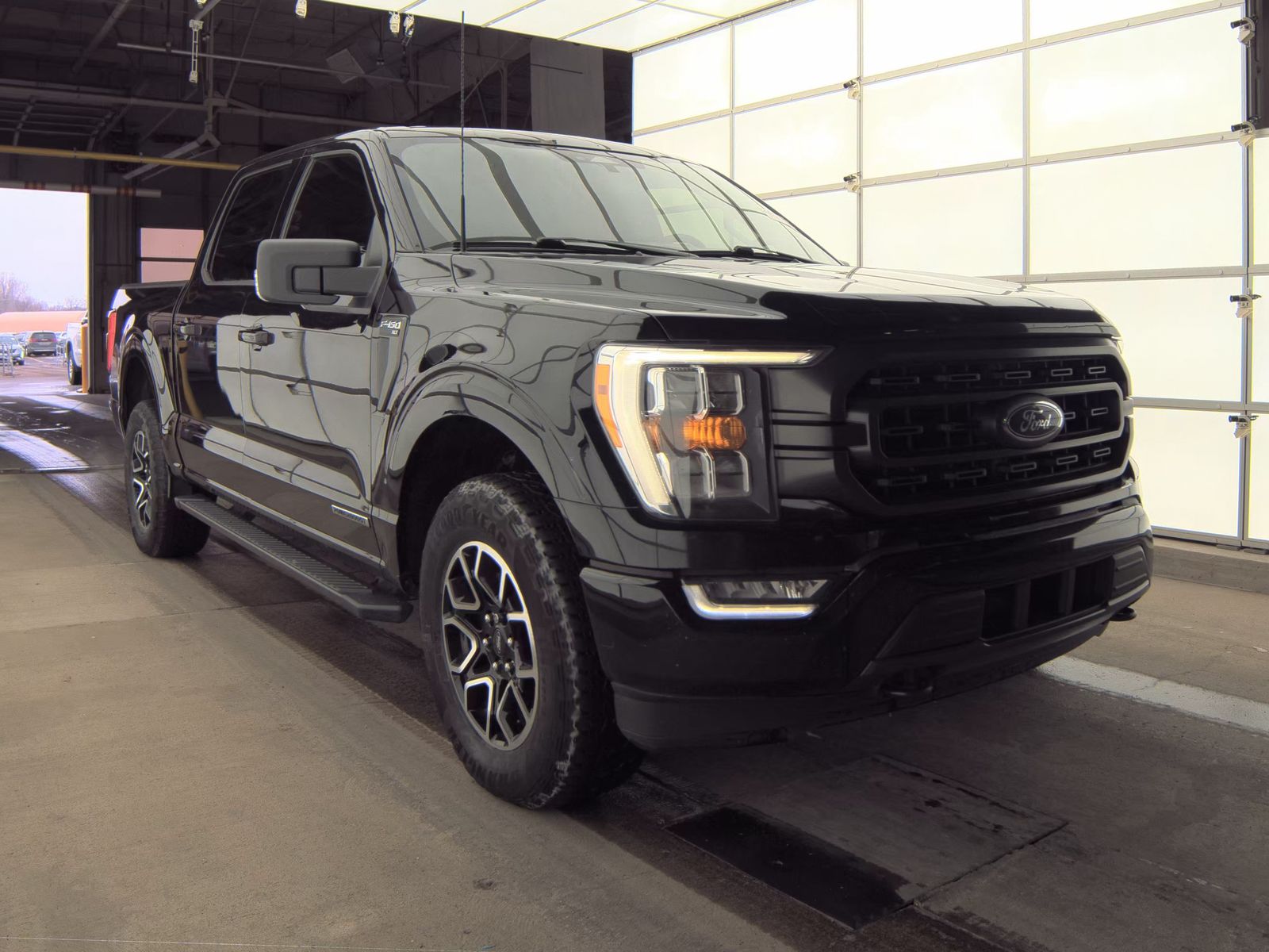 2023 Ford F-150 Hybrid XLT AWD