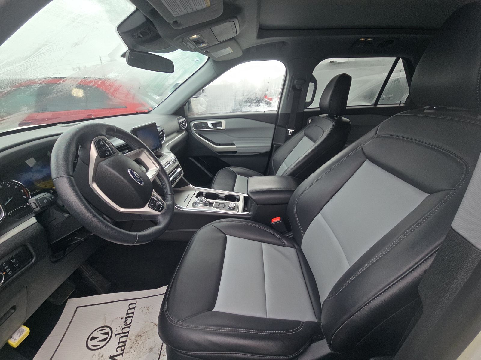 2023 Ford Explorer XLT AWD