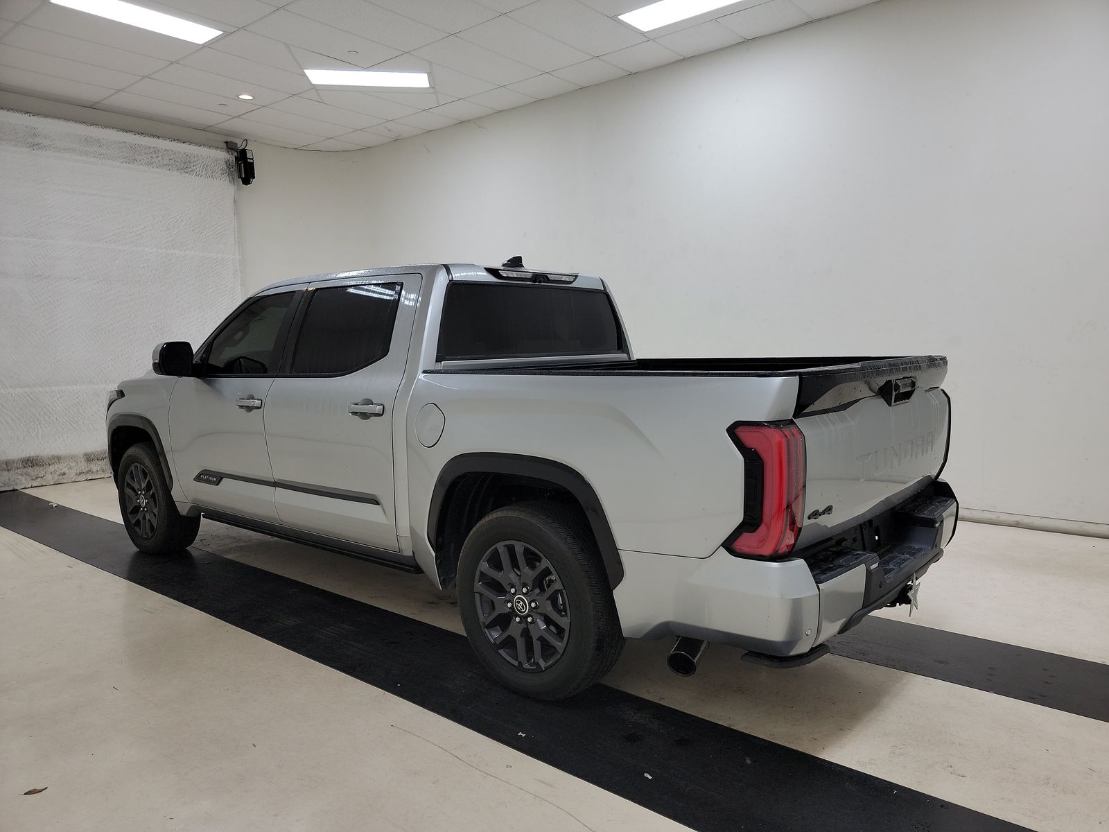 2022 Toyota Tundra Hybrid Platinum AWD