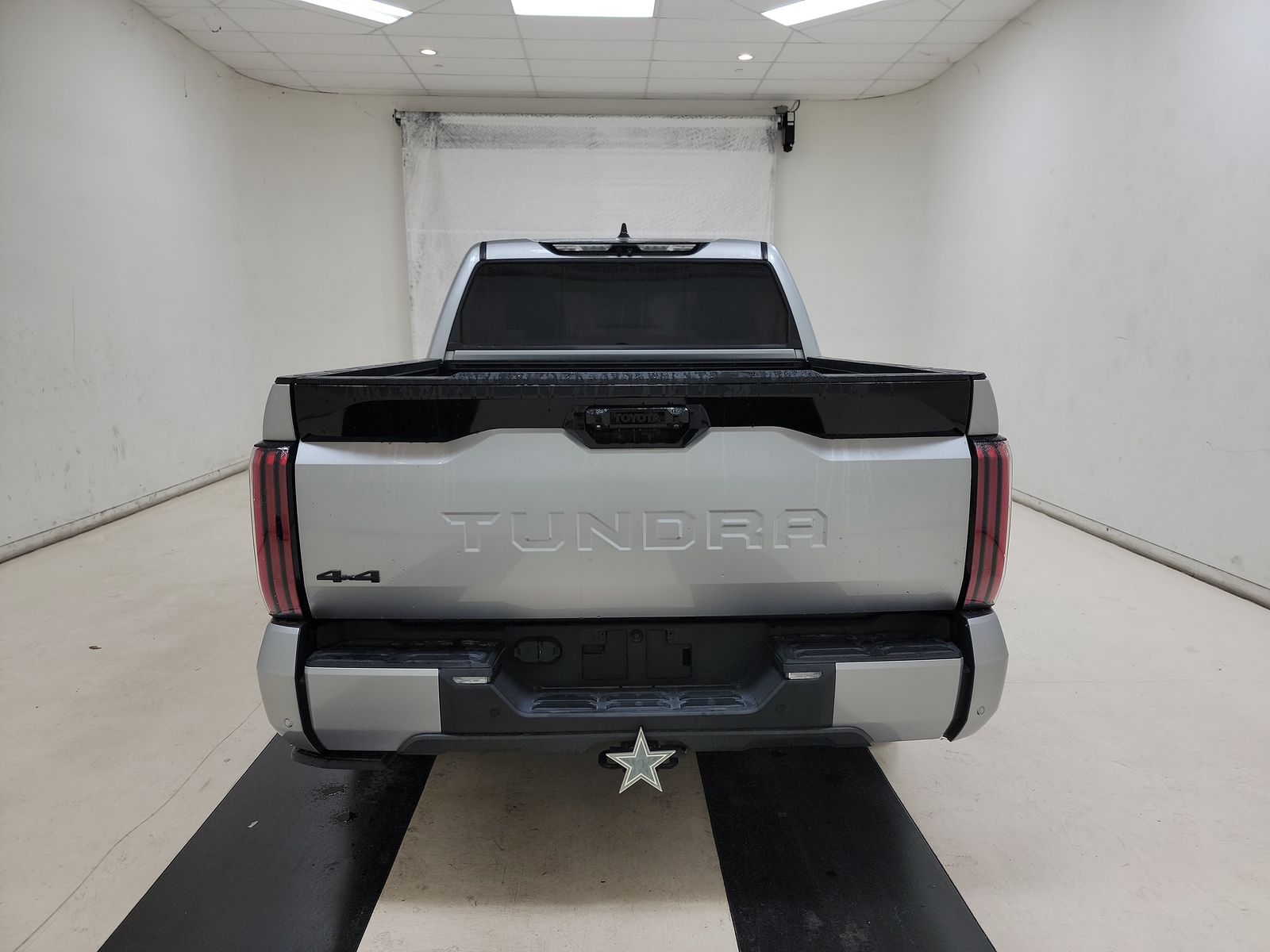 2022 Toyota Tundra Hybrid Platinum AWD