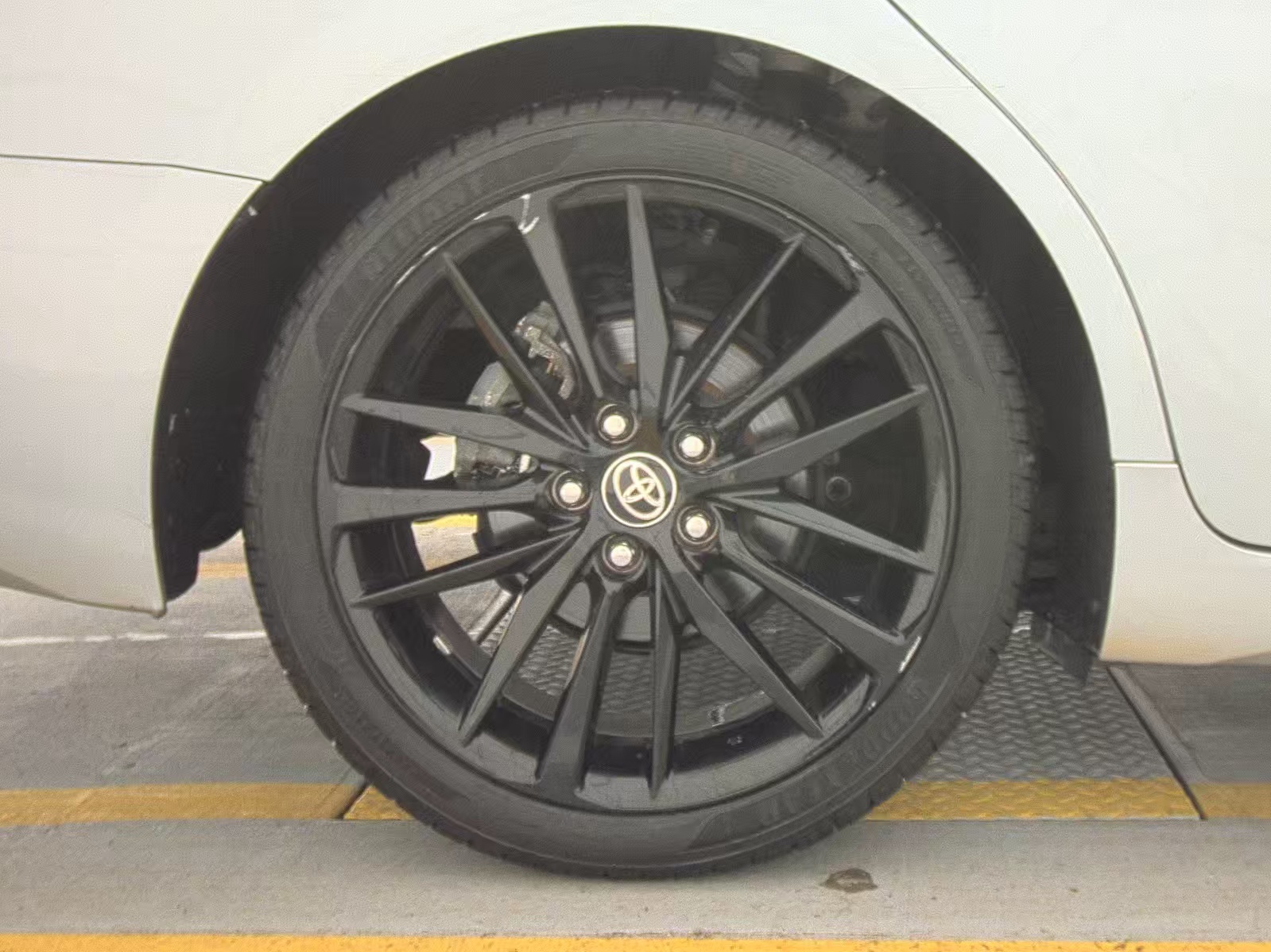 2023 Toyota Camry XSE FWD