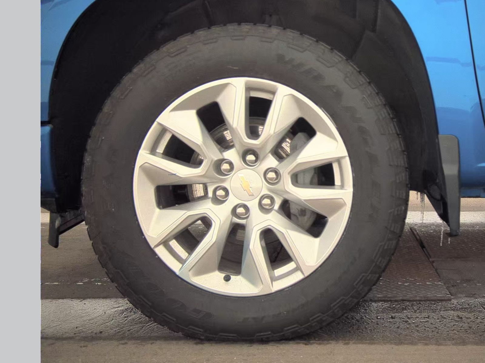 2023 Chevrolet Silverado 1500 Custom AWD