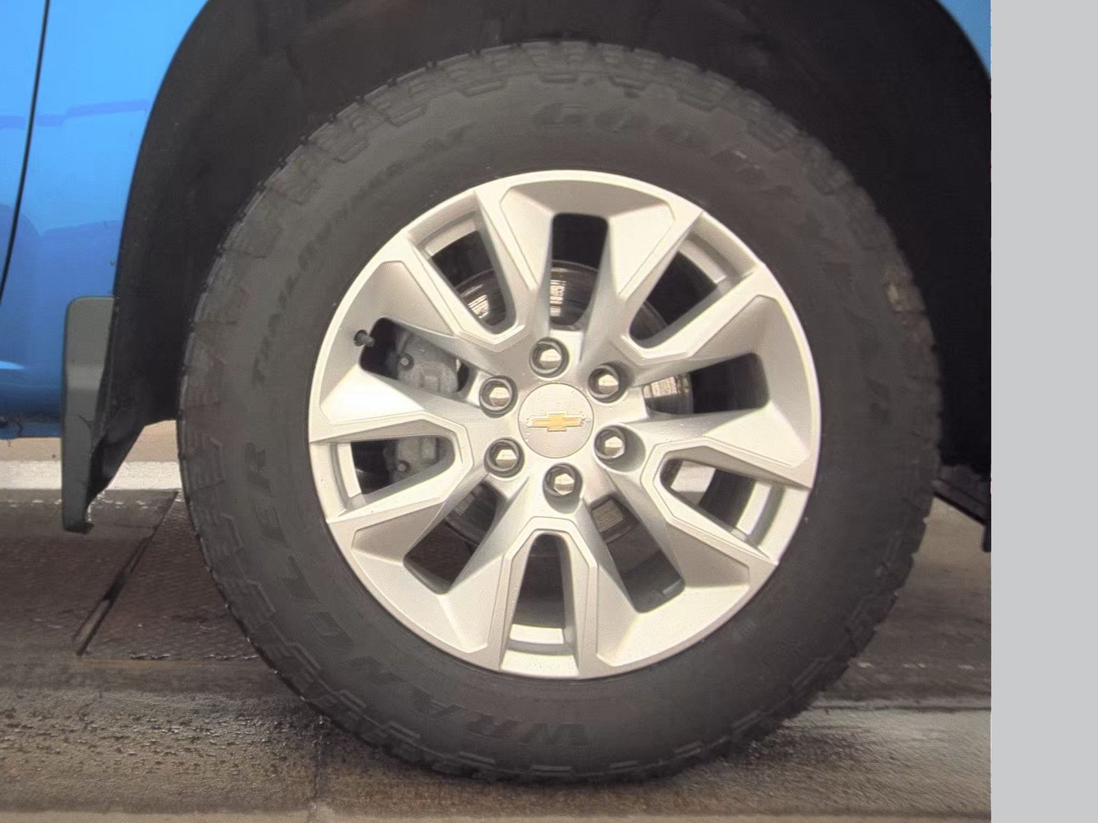 2023 Chevrolet Silverado 1500 Custom AWD