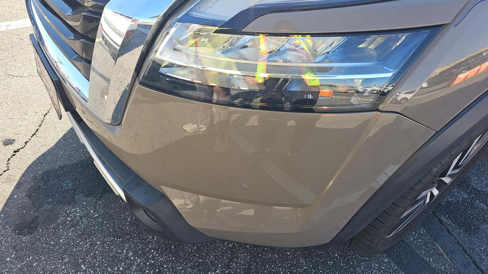 2023 Nissan Pathfinder Platinum AWD