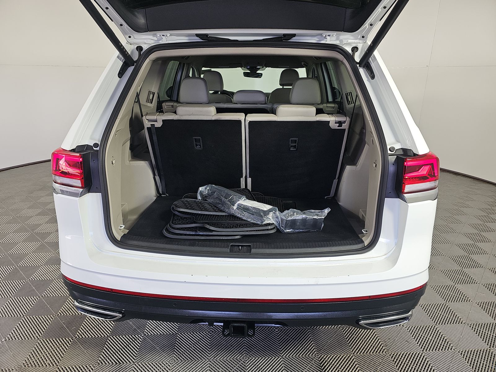 2024 Volkswagen Atlas 2.0T SE FWD