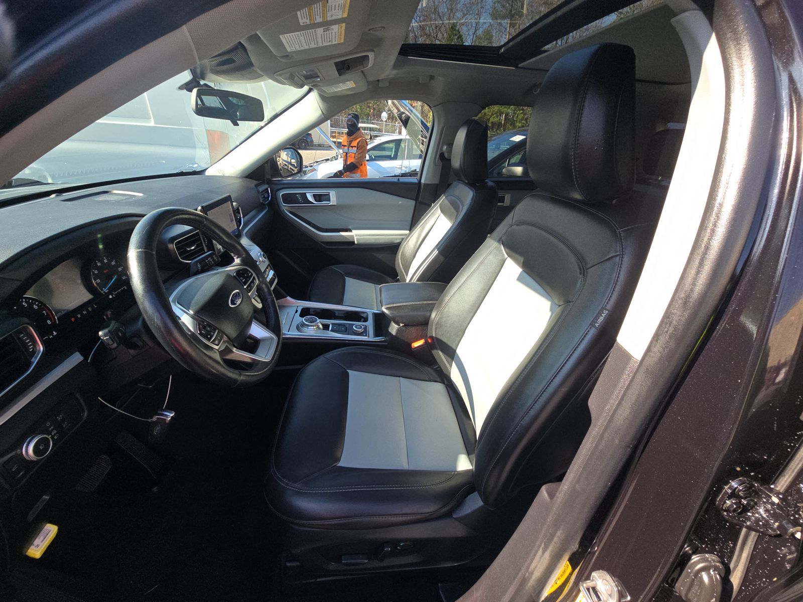 2022 Ford Explorer XLT AWD