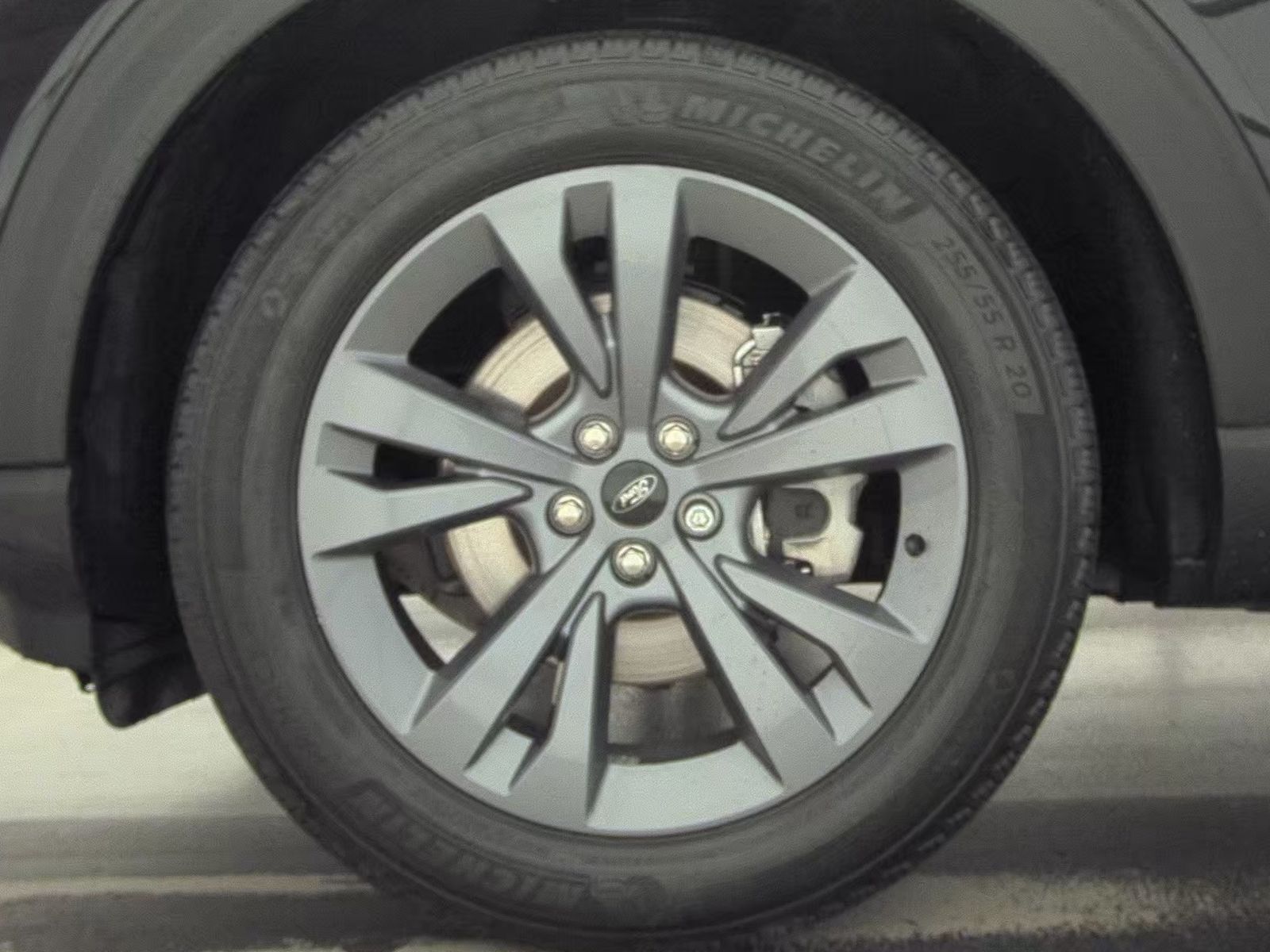 2022 Ford Explorer XLT AWD