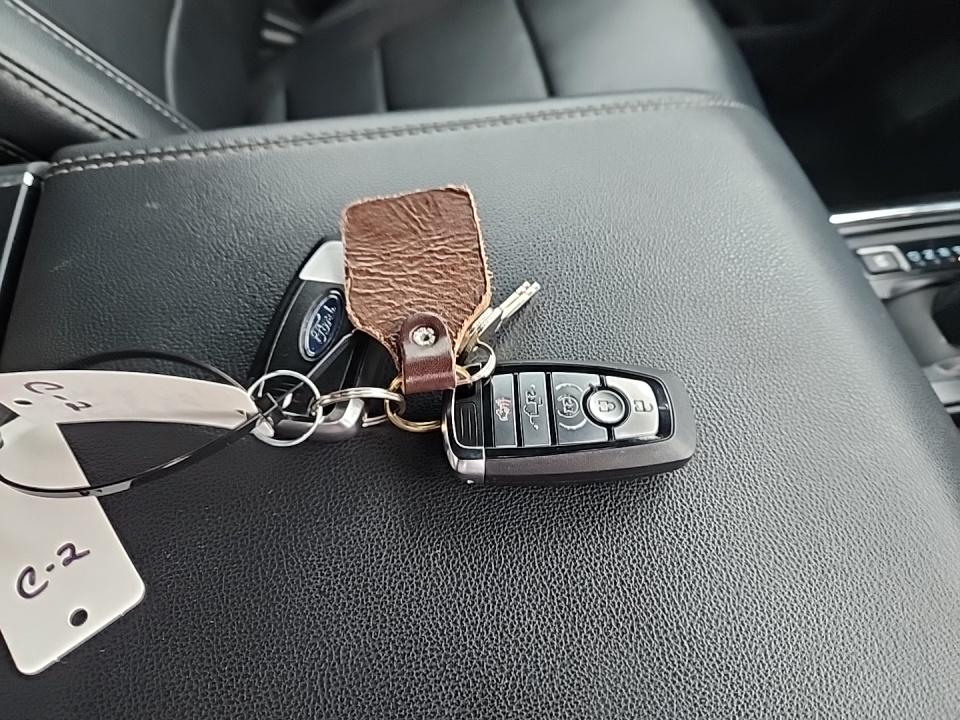 2023 Ford F-150 Lariat AWD